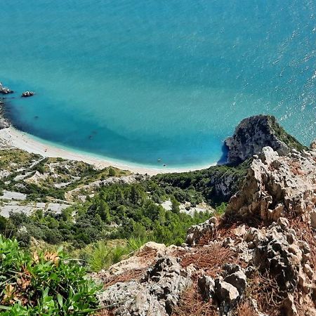 Appartamento In Contesto Esclusivo In Pieno Centro Camerano Kültér fotó