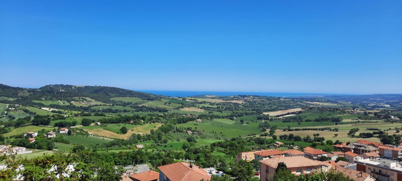 Appartamento In Contesto Esclusivo In Pieno Centro Camerano Kültér fotó